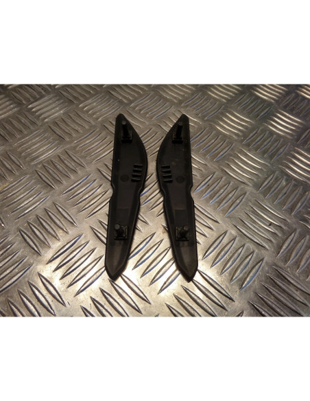 2 x cache plastique protection cadre moto triumph 1050 tiger 2007 - 2012