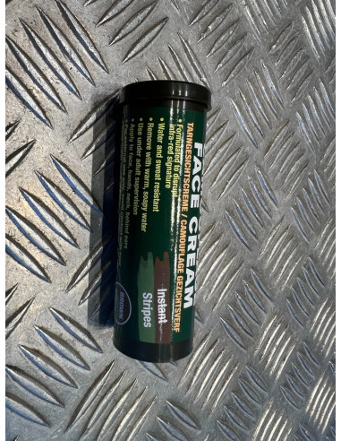 tube cremes maquillage camo bi-color bcb camouflage vert et marron