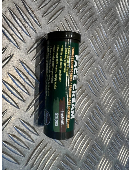 tube cremes maquillage camo bi-color bcb camouflage vert et marron