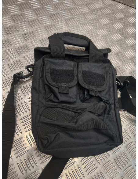 sac a main et bandouilere tactique noir