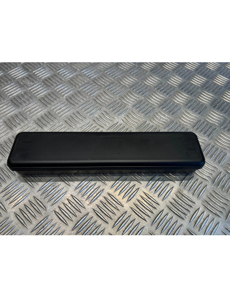 Boite avec baguette acier inox + 3 brosses pour nettoyage cal12 ou 16 et 20