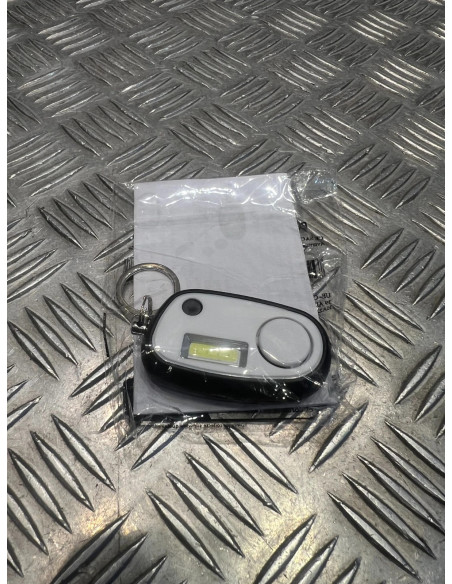 alarme poche compacte anti agression sos sirene lampe flash LED puissante 3 mode