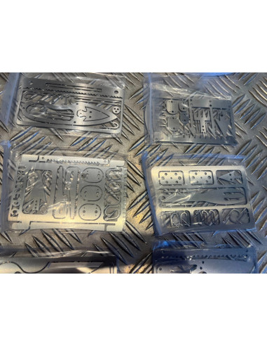 survie 6 cartes outil multifonction peche chasse randonnee camping survivalisme