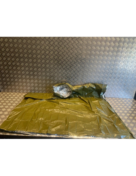 poncho sac urgent résiste intempérie pluie couverture survie randonnee camping