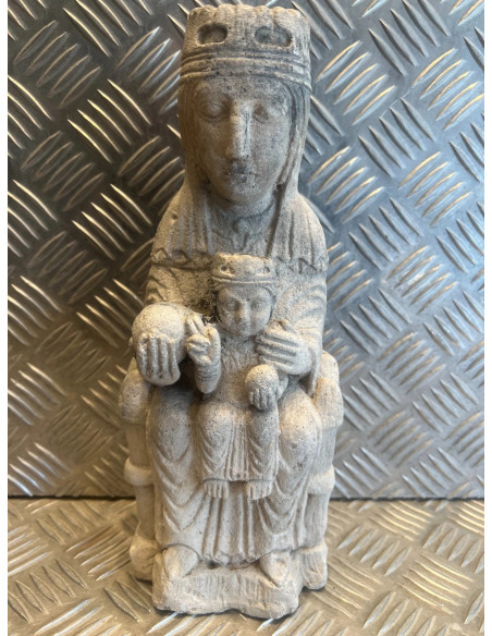 statue religieuse vierge a l enfant dite la morenet pierre calcaire style roman