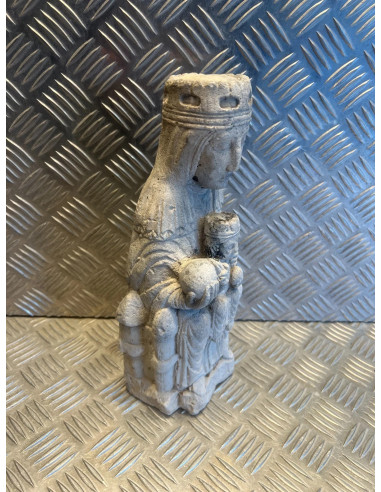 statue religieuse vierge a l enfant dite la morenet pierre calcaire style roman