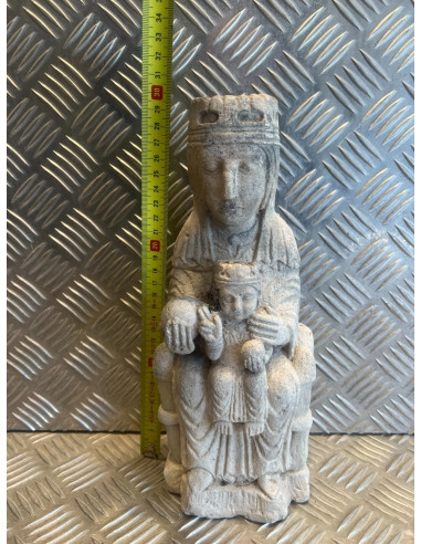 statue religieuse vierge a l enfant dite la morenet pierre calcaire style roman