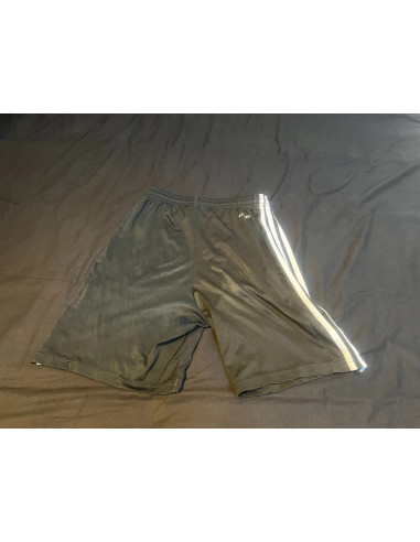 short enfant adidas noir 13 a 14 ans