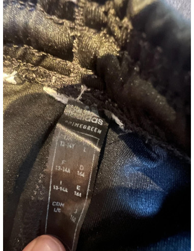 short enfant adidas noir 13 a 14 ans