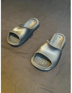 tong claquette nike enfant noir victori one shower 25cm taille 39