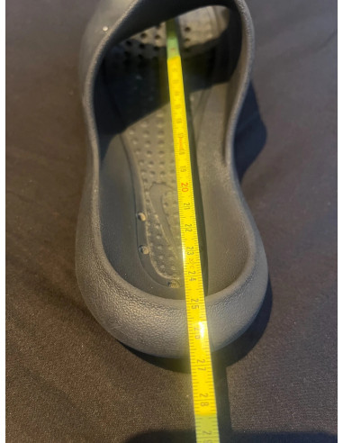 tong claquette nike enfant noir victori one shower 25cm taille 39