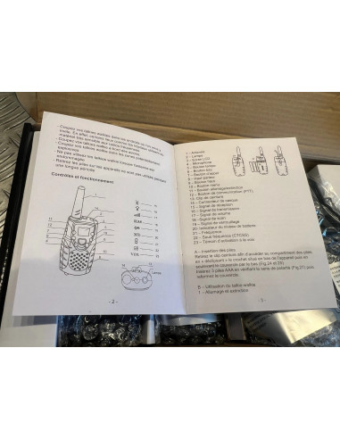 jeu de 4 talkie walkie 8 canaux avec ecouteur pour chasse randonne montagne