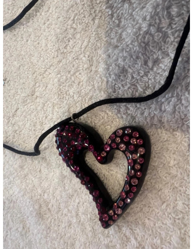 Collier cristaluna beau pendentif acrylique cristal noir swarovski rose fuchsia