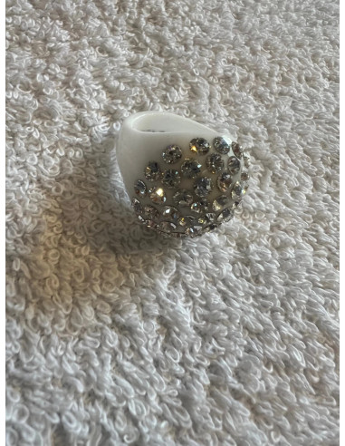 Bague cristaluna bombata acrylique blanc swarovski cristal neuf 103 500 00