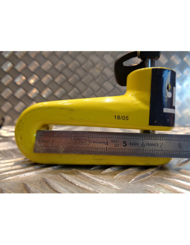 antivol bloc disque 2 cles et saccoche moto scooter velo securite vol