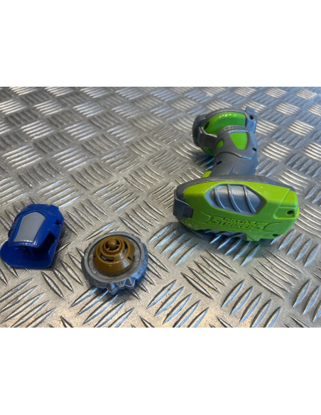 Neuf jouet jeu toupies electrique magnetique vert battle strikers dragon blaze