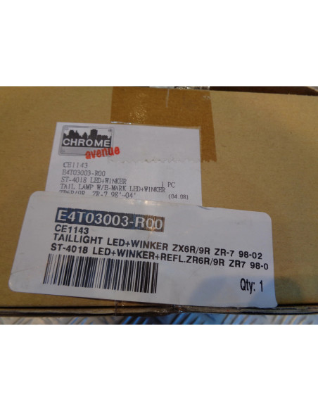 feu arriere led + clignotant moto kawasaki zx6r zx9r ninja zr7 1998 - 04 E4T0300