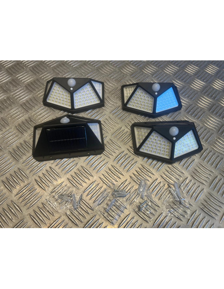 kit de 4 lampes solaires murales extérieures à 100 LED