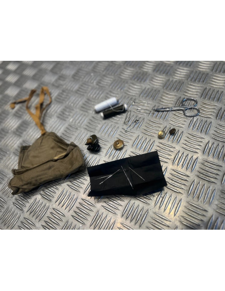 trousse de couture militaire avec accessoires de l armee italienne neuf