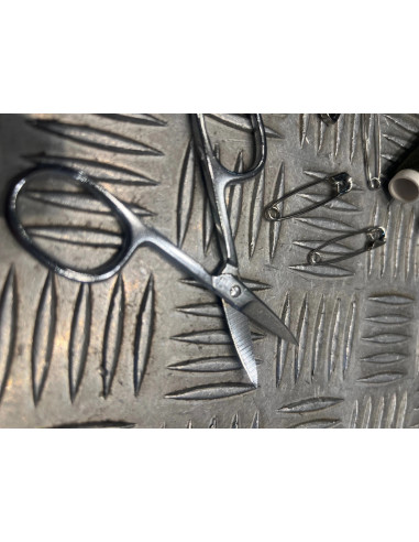 trousse de couture militaire avec accessoires de l armee italienne neuf