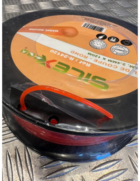 Bobine fil coupe rond magic round debroussailleuse 120 m X diam 2,4mm silex pro