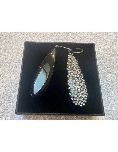 Boucles oreilles cristaluna larme noir cristal acrylique swarovski neuf 30128700