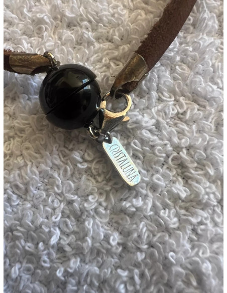 Collier cuir marron 3 pendentif sphère cristal acrylique noir swarovski olivine