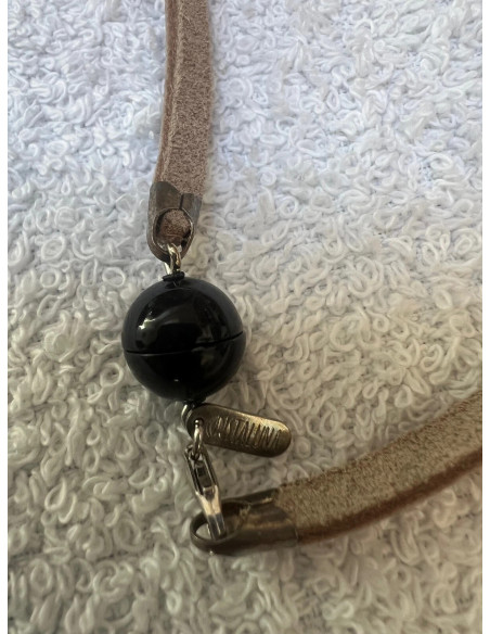 Collier cuir beige 3 pendentif sphère cristal acrylique transparent swarovski