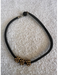 Collier cuir noir avec 3 pendentif sphère en cristal acrylique noir swarovski