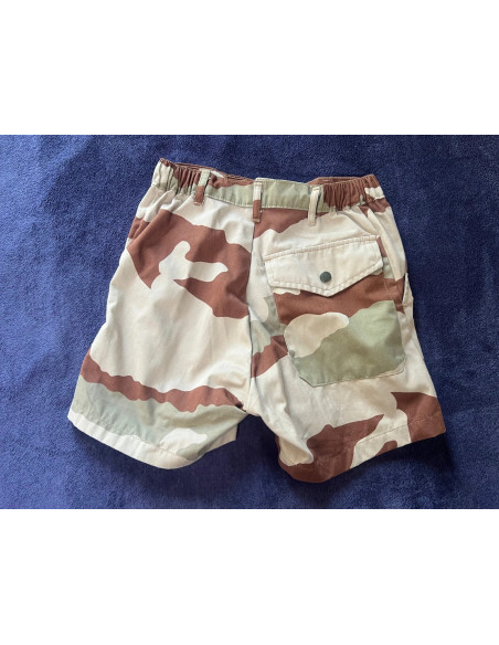 Short militaire camo desert taille 34 xxs neuf avec default