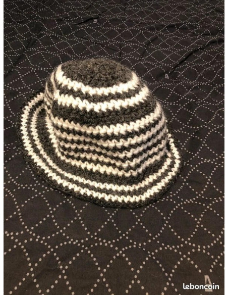 Bonnet chapeau laine épaisse tiens chaud neige froid