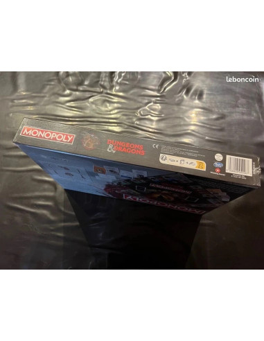 monopoly - Dungeons & dragons - hasbro - Version Française - NEUF sous blister