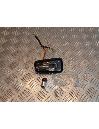 feu arriere universel adaptable multimarque 12v 18w / 5w moto scooter quad buggy