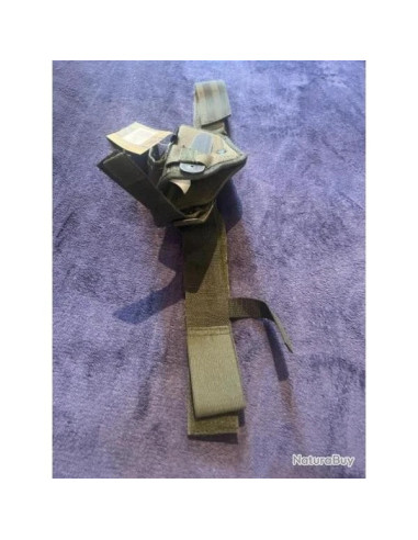 HOLSTER DE CUISSE POUR DROITIER VERT OLIVE AVEC SANGLES MULTI POSITIONS