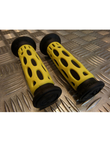 paire de poignée revêtement caoutchouc guidon 22 mm progrip 768 jaune et noir mo
