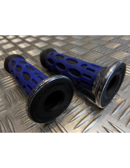 paire de poignée revêtement caoutchouc guidon 22 mm progrip 768 bleu noir et ch
