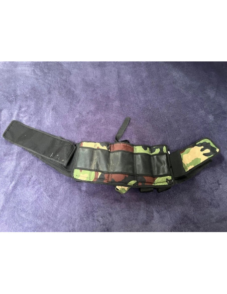 Harnais ceinture pour 4 pots et une bouteille paintball SWAP camouflage