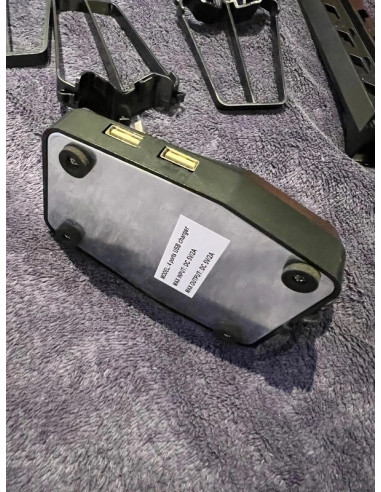 support manette jeu station charge avec 4 ports USB et porte casque bureau gamer