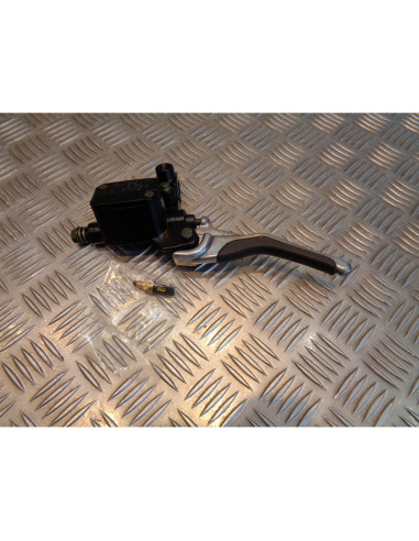 maitre cylindre gauche frein arriere scooter mbk 50 nitro yamaha aerox universel