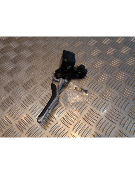 maitre cylindre gauche frein arriere scooter mbk 50 nitro yamaha aerox universel
