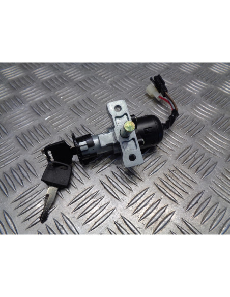 contacteur cle neiman scooter malaguti f10 f12