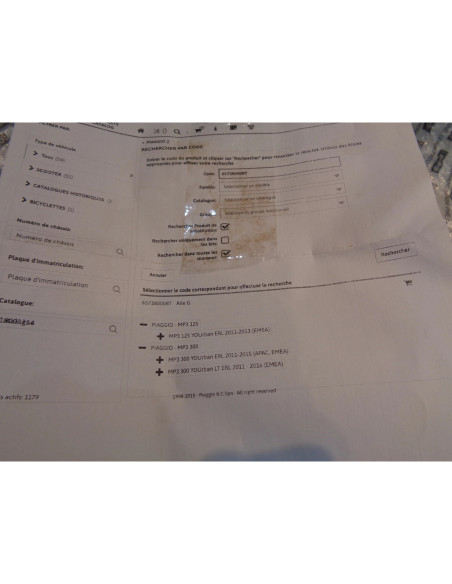 cache aile arriere gauche 65738000BT scooter piaggio 125 300 mp3 blanc 566 caren