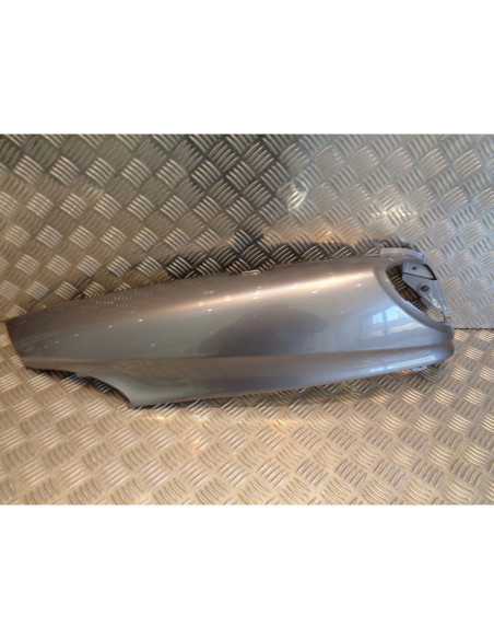 cache aile arriere droit 62042600EB scooter piaggio 125 x9 evo 250 500 carrosser