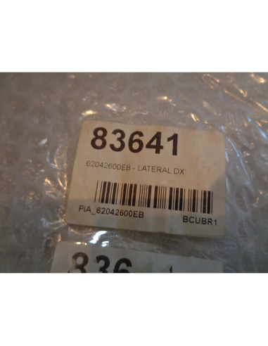 cache aile arriere droit 62042600EB scooter piaggio 125 x9 evo 250 500 carrosser