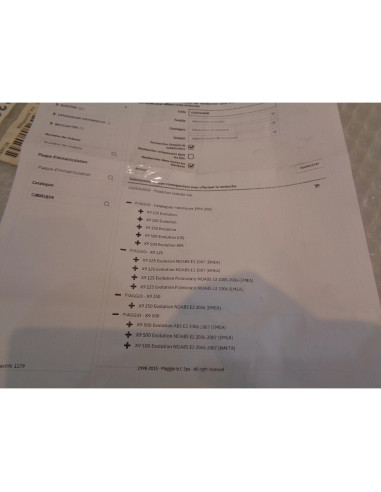 cache aile arriere droit 62042600EB scooter piaggio 125 x9 evo 250 500 carrosser