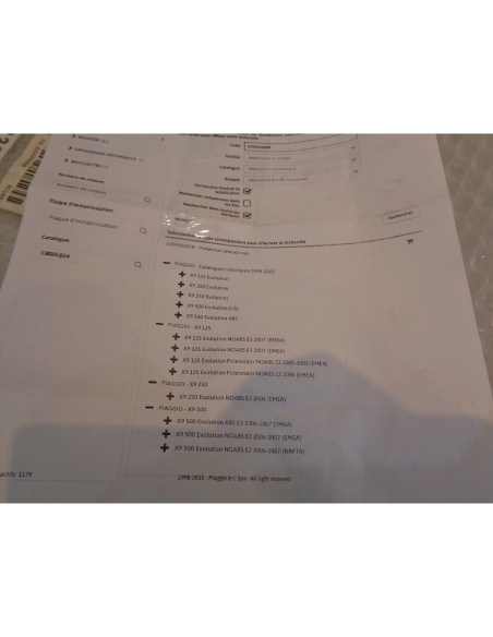 cache aile arriere droit 62042600EB scooter piaggio 125 x9 evo 250 500 carrosser