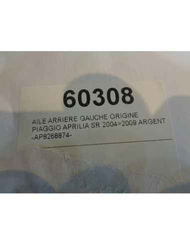 cache aile arriere gauche AP8268874 scooter aprilia 50 sr 2004 - 09 carenage car