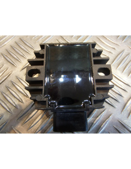 regulateur de charge batterie scooter moto yamaha 125 250 majesty x max versity