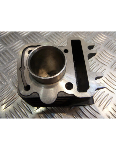 cylindre piston fonte noir scooter piaggio 50 fly liberty zip aprilia sport city