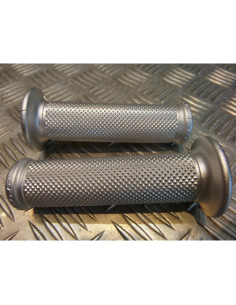 paire poignee revetement caoutchouc guidon 22 mm progrip 717 gris scooter moto q 2